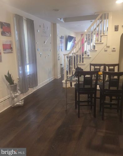 869 Queen St, Pottstown, PA 19464-6024