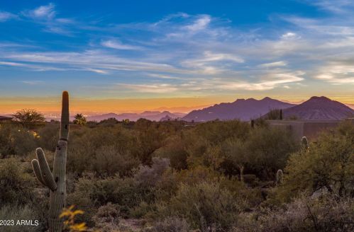 41202 Kachina Rd, Cave Creek, AZ 85331-2822