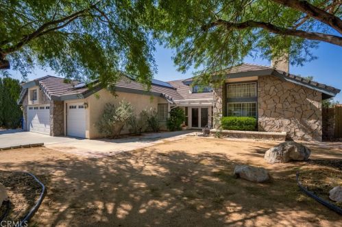 136 Smoke Tree Ave, Ridgecrest, CA 93555-7702