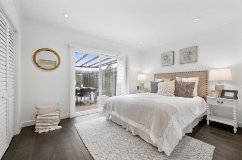 825 3rd Ave, San Bruno CA  94066-3211 exterior