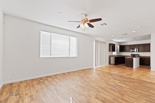5804 Kerckhoff Ave, Fresno, CA 93727-3484