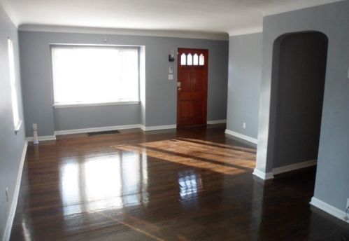 7033 Woodlawn Ave, Hammond, IN 46324-2312