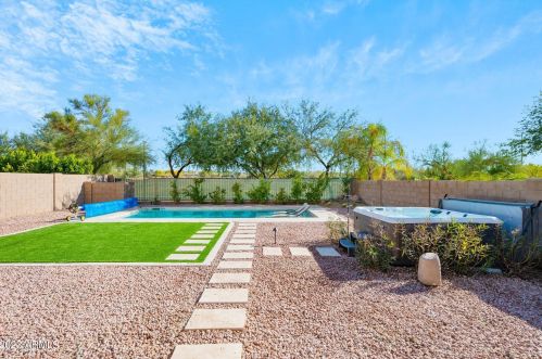 28305 44th Way, Cave Creek AZ  85331-3641 exterior