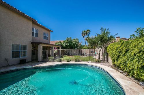 1434 Spur Ave, Gilbert AZ  85296-1946 exterior