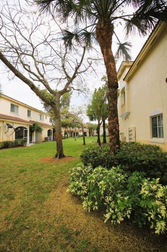 8344 25th Ct, Hollywood, FL 33025-2984