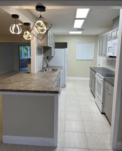879 Camellia Dr, West Palm Beach, FL 33411-3465