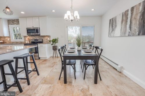 13333 Millwood Dr, Woodbridge VA  22191-1928 exterior