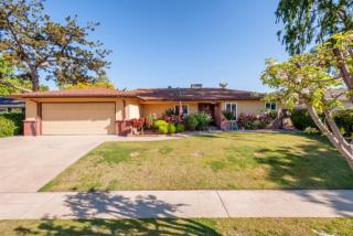 516 Stuart Ave, Fresno, CA 93704-1429