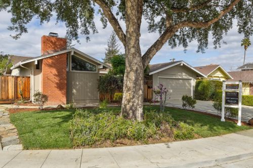 1017 Thistle Ct, Sunnyvale, CA 94086-9079