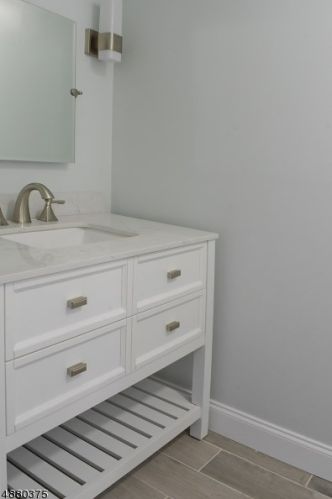 8 Kevin Rd, Lincoln Park NJ  07035-2117 exterior