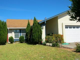 1116 Jack London Dr, Vallejo CA  94589-1556 exterior