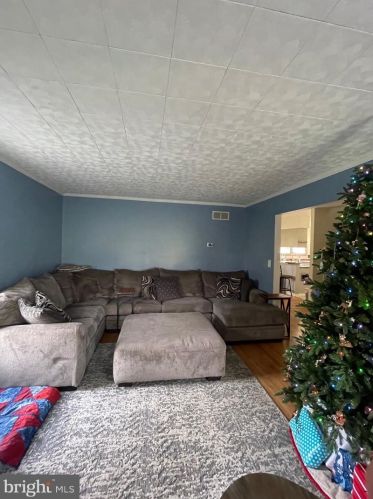 102 Springfield Way, Dover DE  19904-9114 exterior