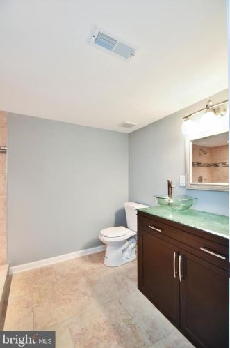 820 Areba Ave, Swatara PA  17033-1905 exterior