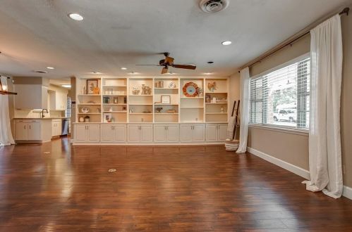 3505 Wedgway Dr, Fort Worth, TX 76133-2132