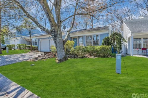 9 Portsmouth Dr, Old Bridge NJ  08857-3116 exterior