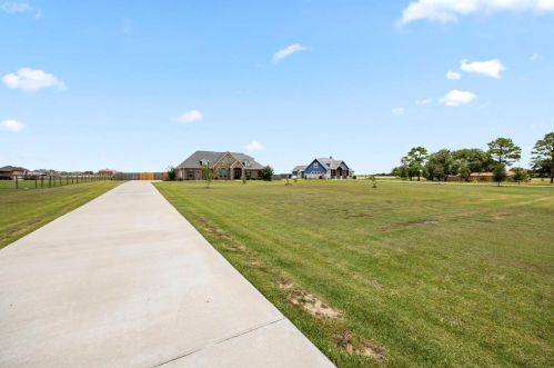 11711 Padon Rd, Needville, TX 77461-9351