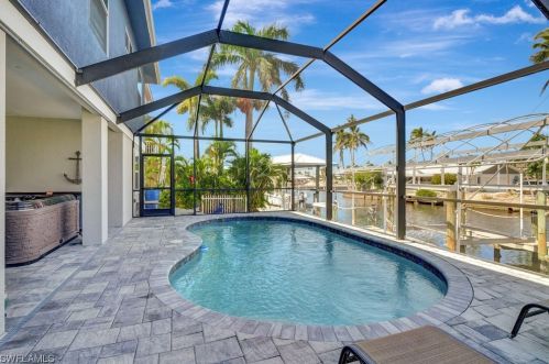 3420 1 Ave, Saint James City FL  33956-2001 exterior