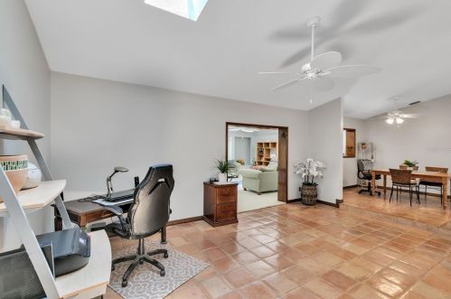 205 Lucerne Dr, De Bary FL  32713-3015 exterior