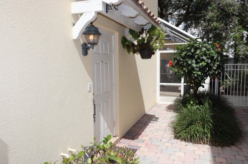192 Santa Barbara Way, West Palm Beach, FL 33410-4319
