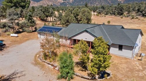 9989 Tara Ln, Frazier Park, CA 93225-9592