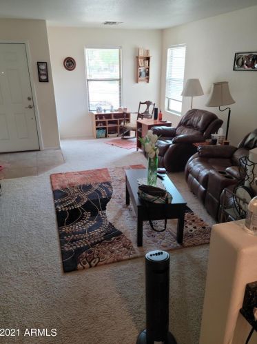 3926 Kent Ave, Gilbert, AZ 85296-8262