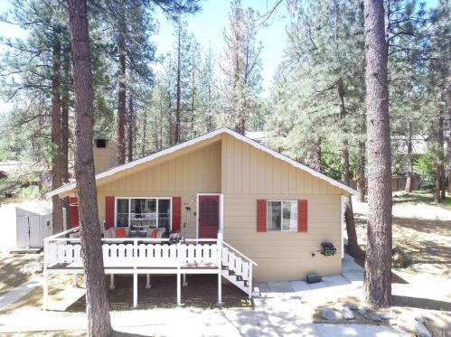 1819 State Highway 2, Wrightwood, CA