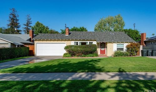 562 Waverly St, Orange, CA 92867-6955
