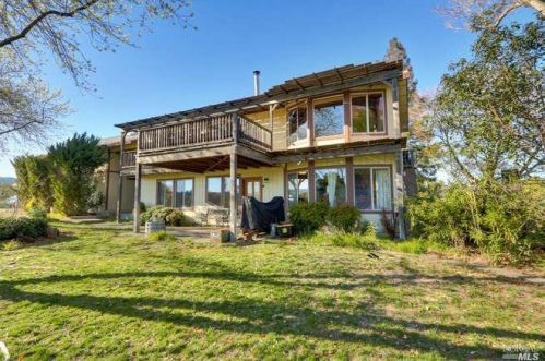 8565 Olive School Ln, Winters, CA 95694-9652