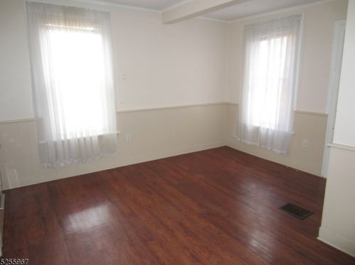 49 Union St, Montclair NJ  07042-3320 exterior