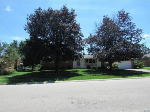 312 Herr St, Englewood, OH 45322-1220