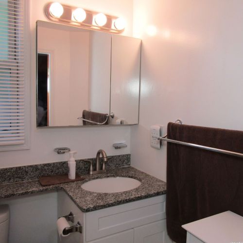 25 Bonta St, Floral Park NY  11003-2104 exterior