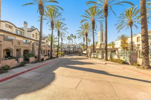 12620 Carmel Country Rd, San Diego CA  92130-2165 exterior