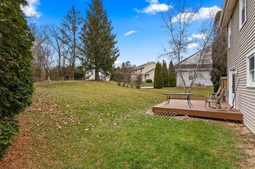 1223 Riverton Dr, Mukwonago WI  53149-1053 exterior