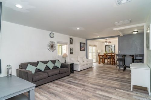 5887 Paramount Dr, Riverside CA 92509-0806 exterior