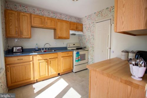 62 White Dogwood Dr, Etters PA  17319-9569 exterior
