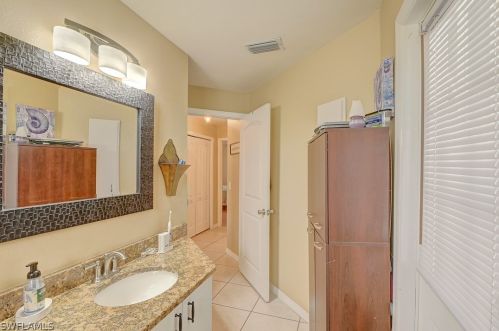 1005 1 Pl, Cape Coral FL  33993-1143 exterior