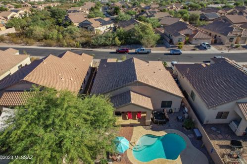 7109 Lone Flower Dr, Tucson, AZ 85743-5040