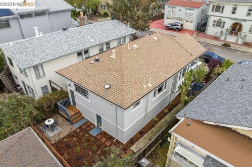 409 45th St, Oakland CA  94609-2124 exterior