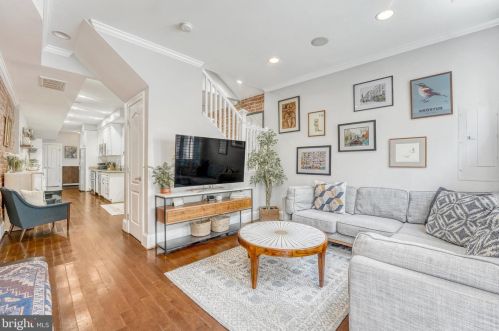725 Kentucky Ave, Washington, DC 20003-3113
