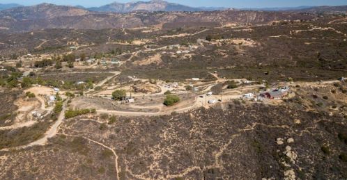 15863 Sequan Truck Trl, Alpine CA  91901-3501 exterior