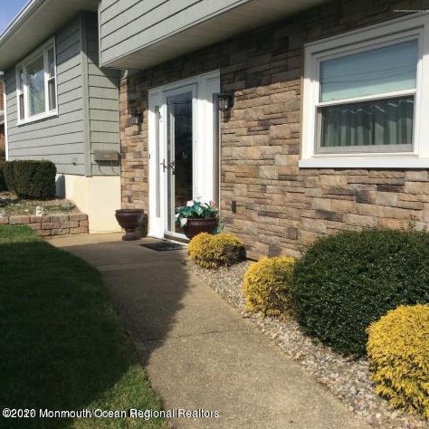 15 Cooper Ave, West Long Branch, NJ 07764-1213