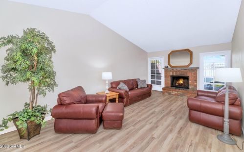 4532 Continental Dr, Glendale, AZ 85308-3411