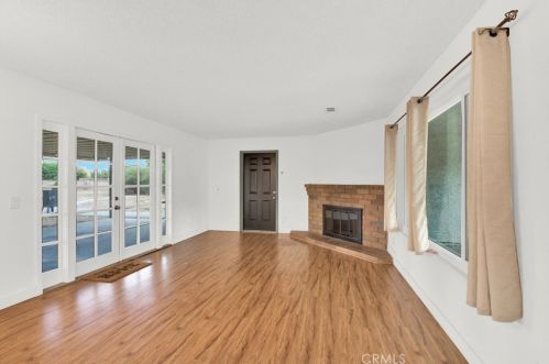 762 Peach St, San Jacinto CA  92583-2804 exterior