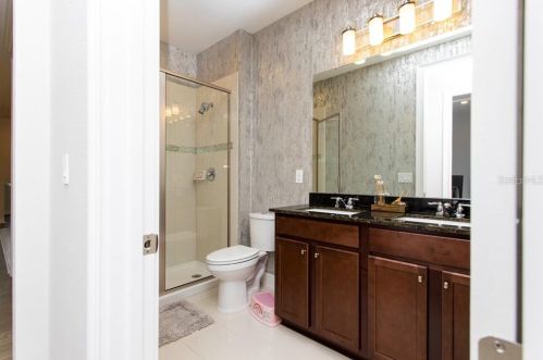 8035 Chilton Dr, Orlando FL 32836 exterior