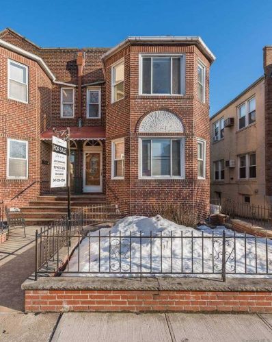 22-13 37th St, Long Island City, NY 11105-1119