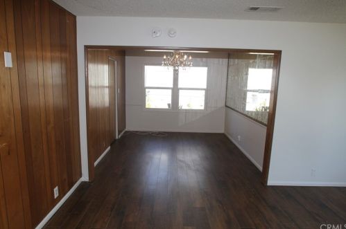 2735 Warwood Rd, Lakewood CA  90713-3137 exterior