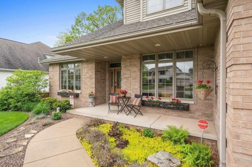 404 Northway Dr, Green Bay, WI 54311-7680