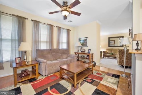 32 Fox Run, Glen Mills PA  19342-2214 exterior