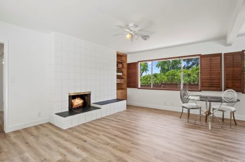 3653 El Caminito, Glendale CA 91214-1716 exterior