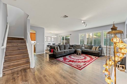 23860 Toscana Dr, Santa Clarita CA  91354-3015 exterior